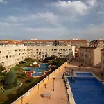 Apartamento En Con Piscina Y A 100 Metros De La Playa Torrevieja