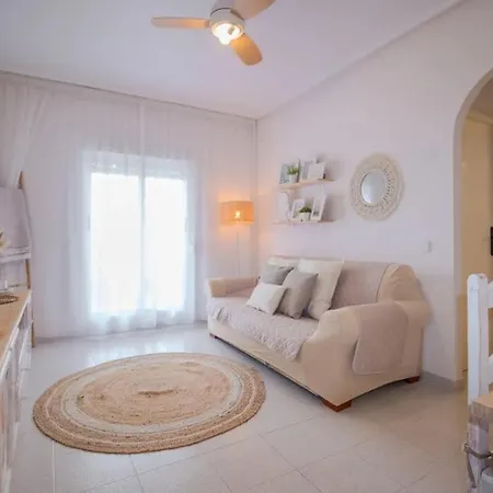 En Con Piscina Y A 100 Metros De La Playa