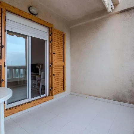 En Con Piscina Y A 100 Metros De La Playa Апартаменты