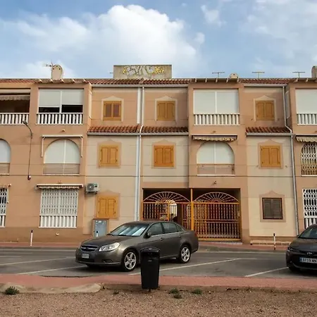 Apartment En Con Piscina Y A 100 Metros De La Playa *