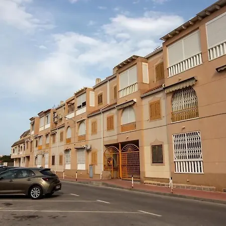 En Con Piscina Y A 100 Metros De La Playa Apartment