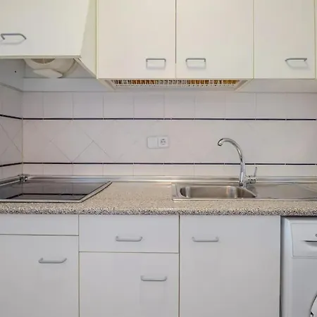 En Con Piscina Y A 100 Metros De La Playa Apartman *