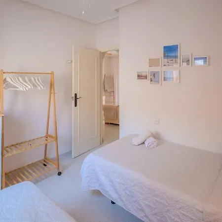 Apartment En Con Piscina Y A 100 Metros De La Playa Torrevieja
