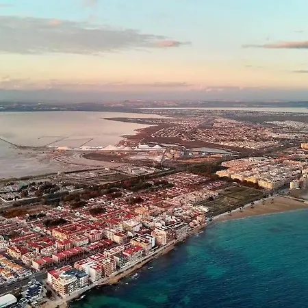 En Con Piscina Y A 100 Metros De La Playa Апартаменты