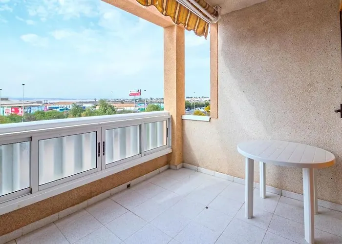 En Con Piscina Y A 100 Metros De La Playa * Torrevieja