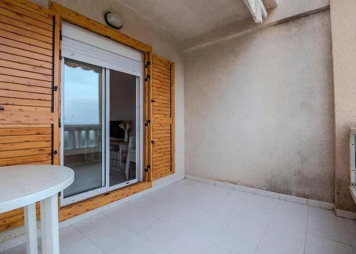 En Con Piscina Y A 100 Metros De La Playa Apartamento