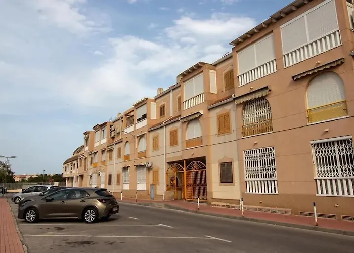 En Con Piscina Y A 100 Metros De La Playa Apartamento