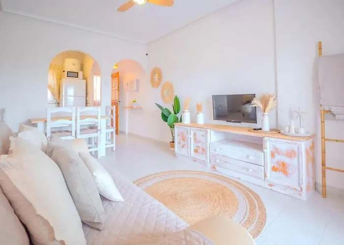 Apartamento En Con Piscina Y A 100 Metros De La Playa