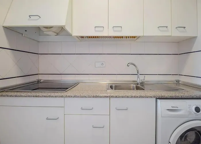 En Con Piscina Y A 100 Metros De La Playa Apartamento *