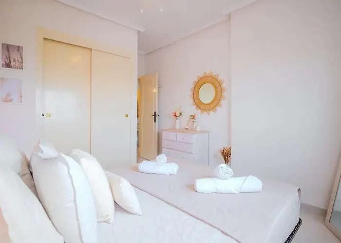 En Con Piscina Y A 100 Metros De La Playa Apartamento